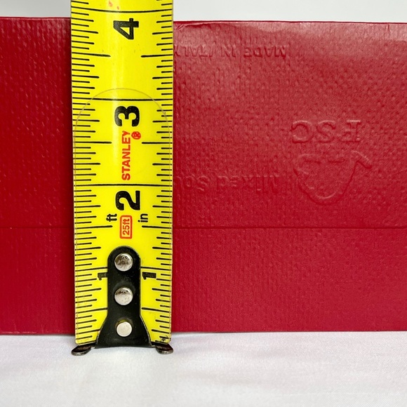 Salvatore Ferragamo Empty Red Paper Boutique Shopping Bag - Picture 6 of 6